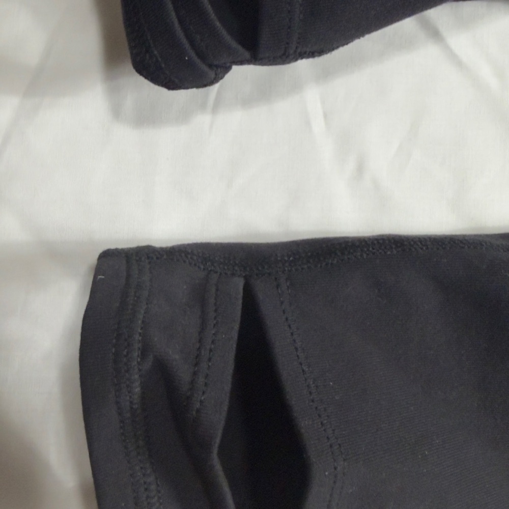ALO Yoga Women's Black Cutout Leggings - High-Waist Active Pants Like New Medium - Picture 4 of 5
